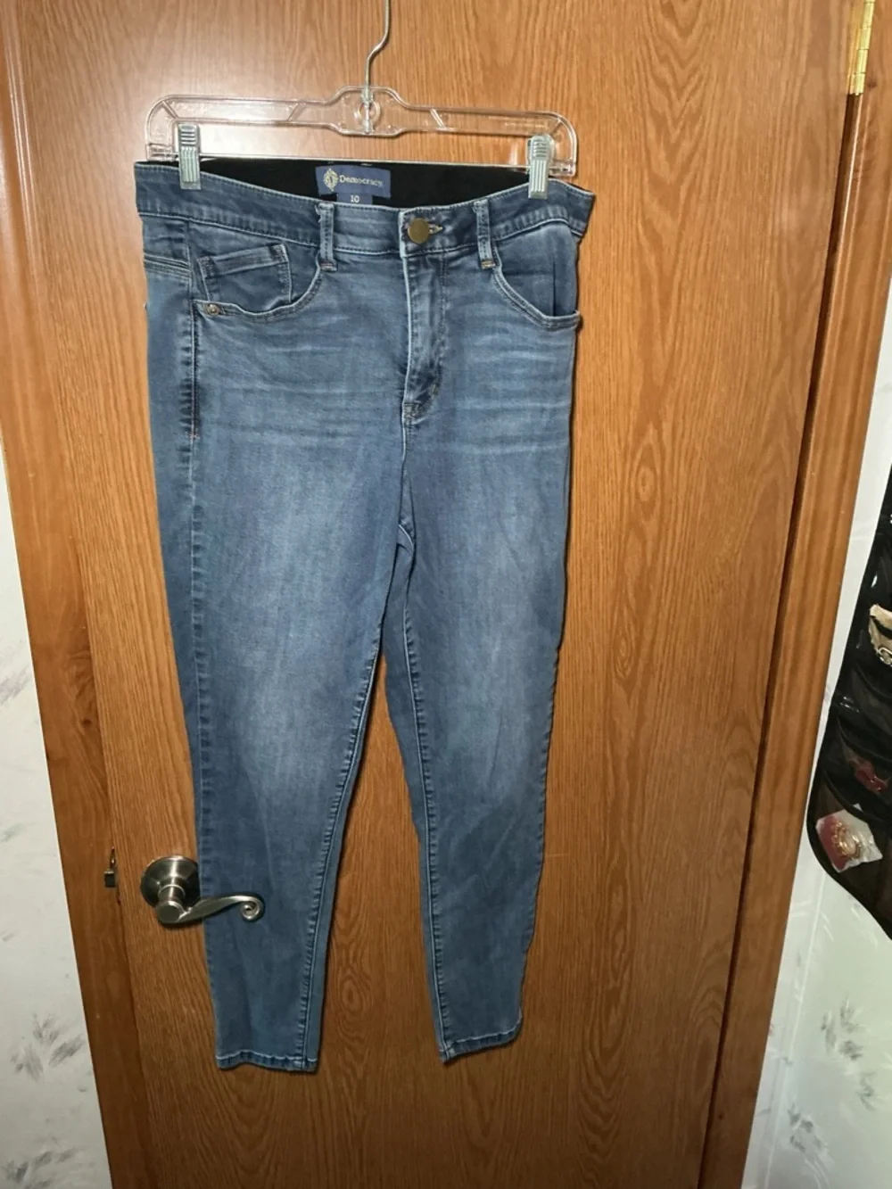 Democracy Absolution Women’s Skinny Jeans – Size 10 – Medium Wash Stretch Denim - Picture 2 of 4
